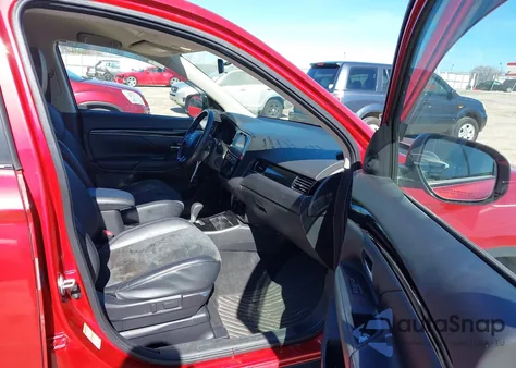 2019 Mitsubishi Outlander Se z USA, uszkodzony, nr VIN JA4AD3A38KZ004969